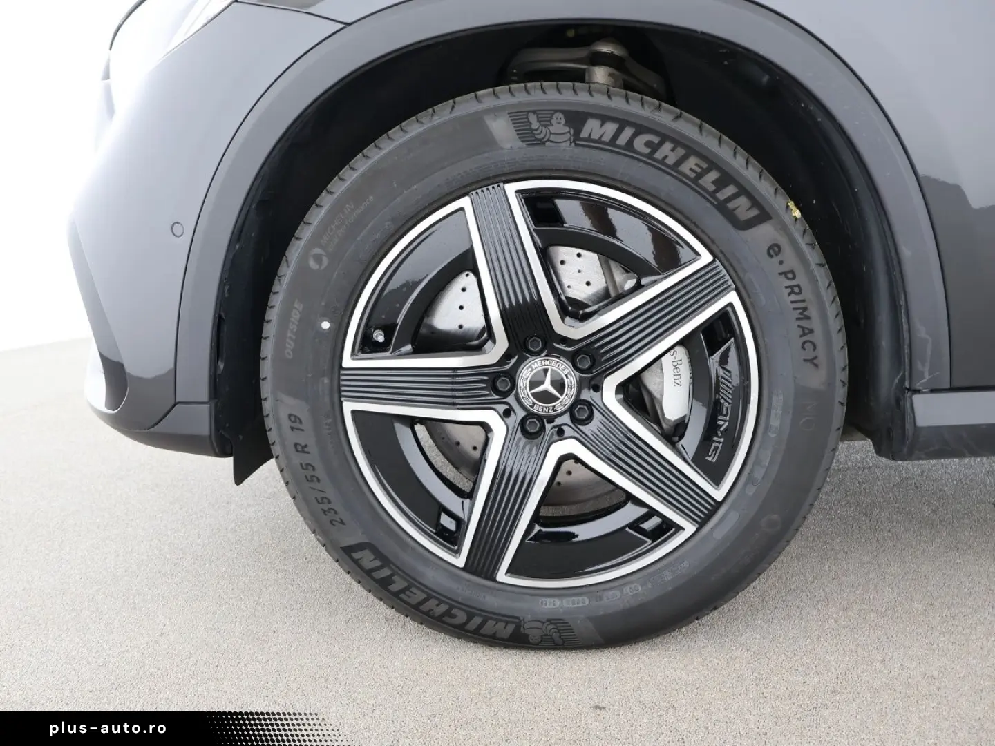 MERCEDES-BENZ GLC 200 4M AMG Pano AHK Distronic Memory