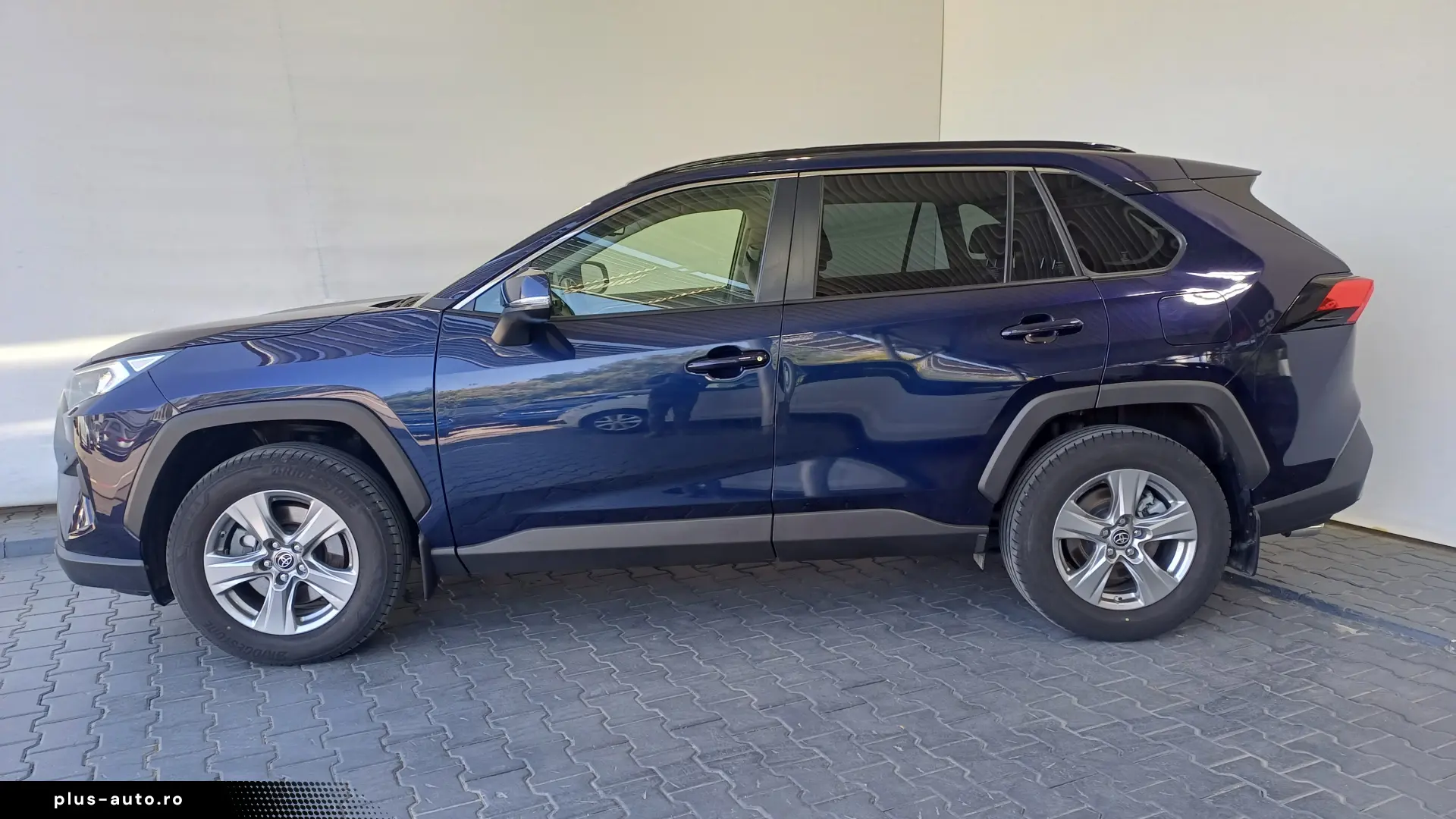 Toyota RAV4 2 5 Hybrid City AWD