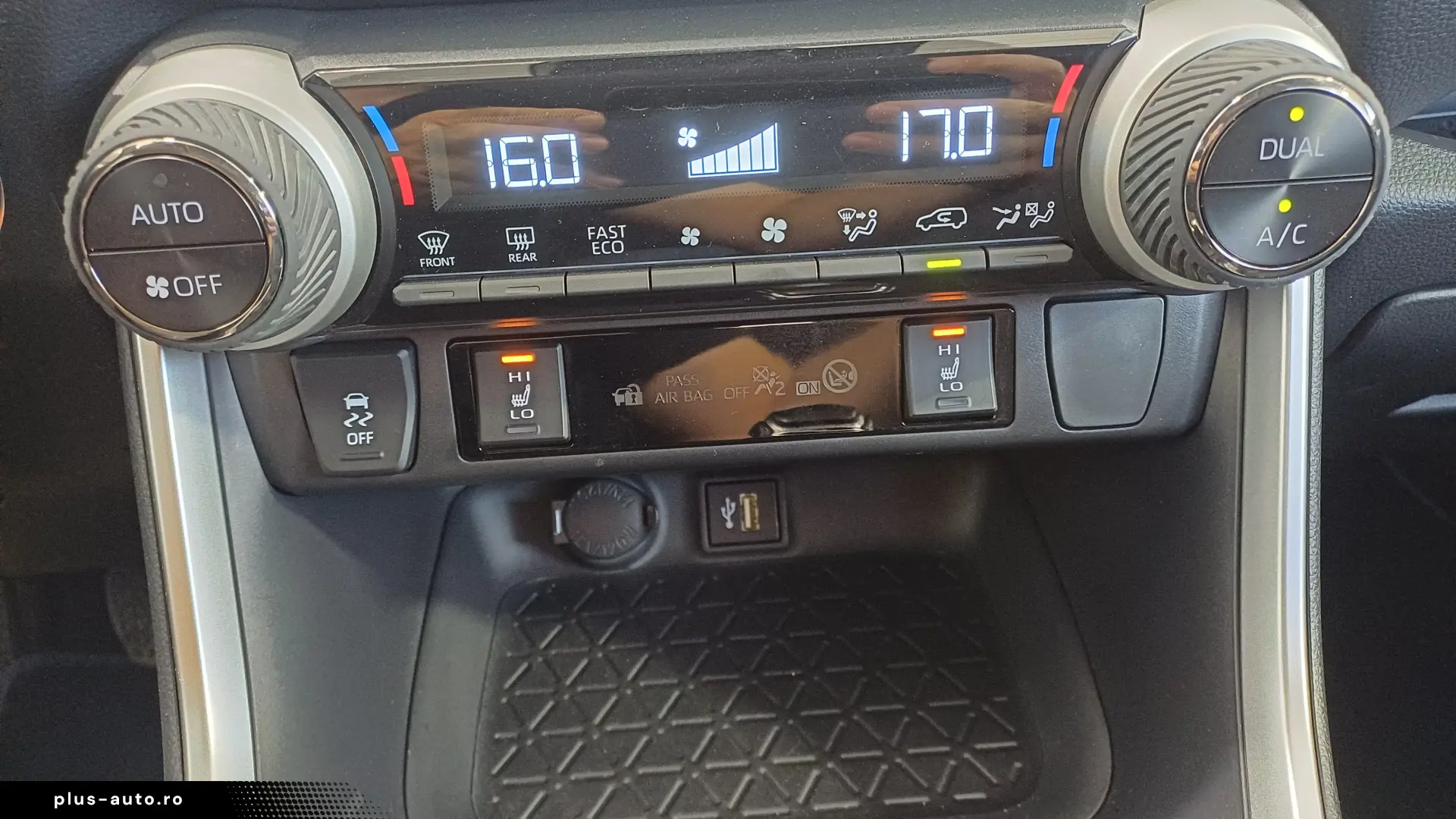 Toyota RAV4 2 5 Hybrid City AWD
