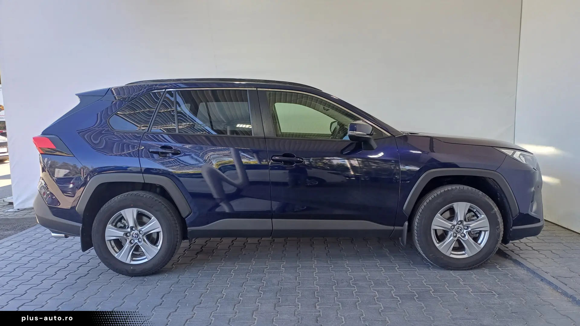 Toyota RAV4 2 5 Hybrid City AWD