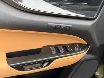 LEXUS NX 450h E-Executive - Panoramic - HUD