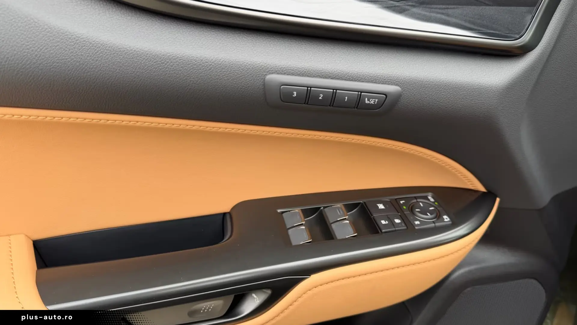 LEXUS NX 450h E-Executive - Panoramic - HUD