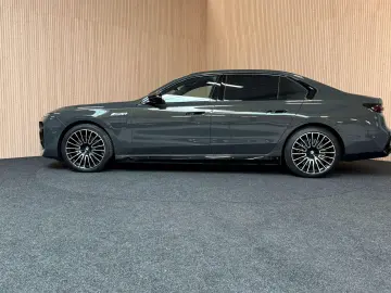 BMW 760 M760eXAS PHEV  Aut. doors  M-performance  FU