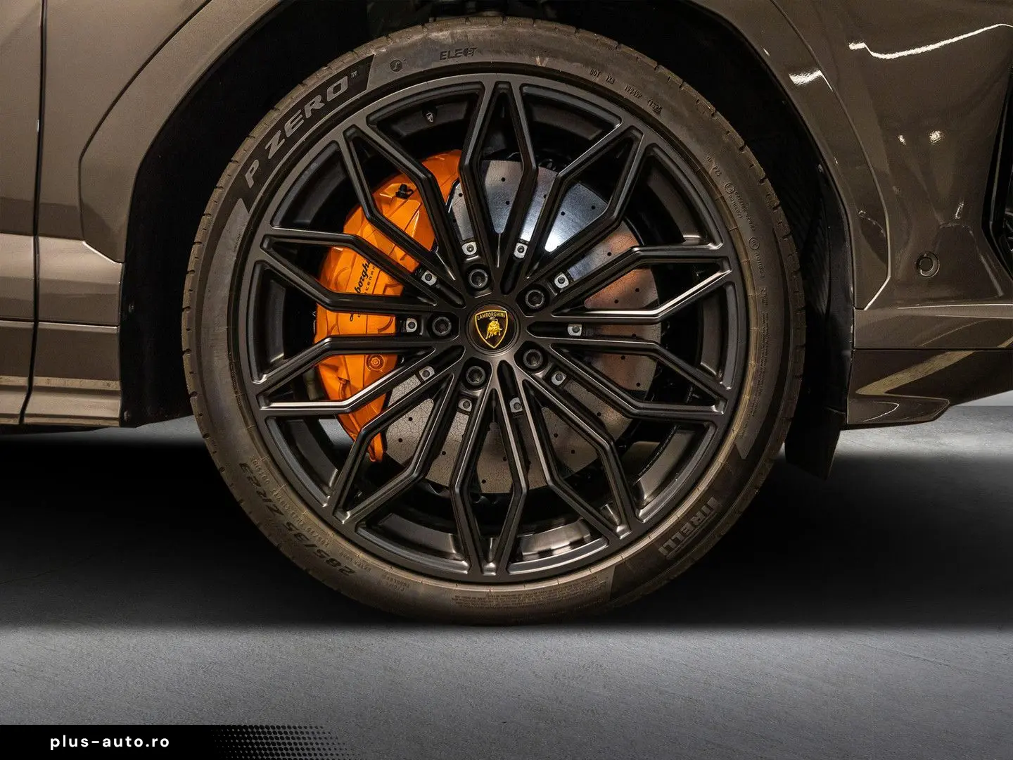 LAMBORGHINI Urus SE MY2025