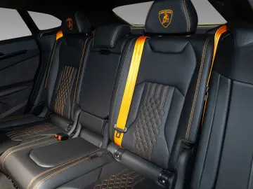 LAMBORGHINI Urus SE MY2025