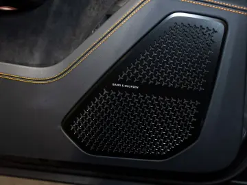 LAMBORGHINI Urus SE MY2025