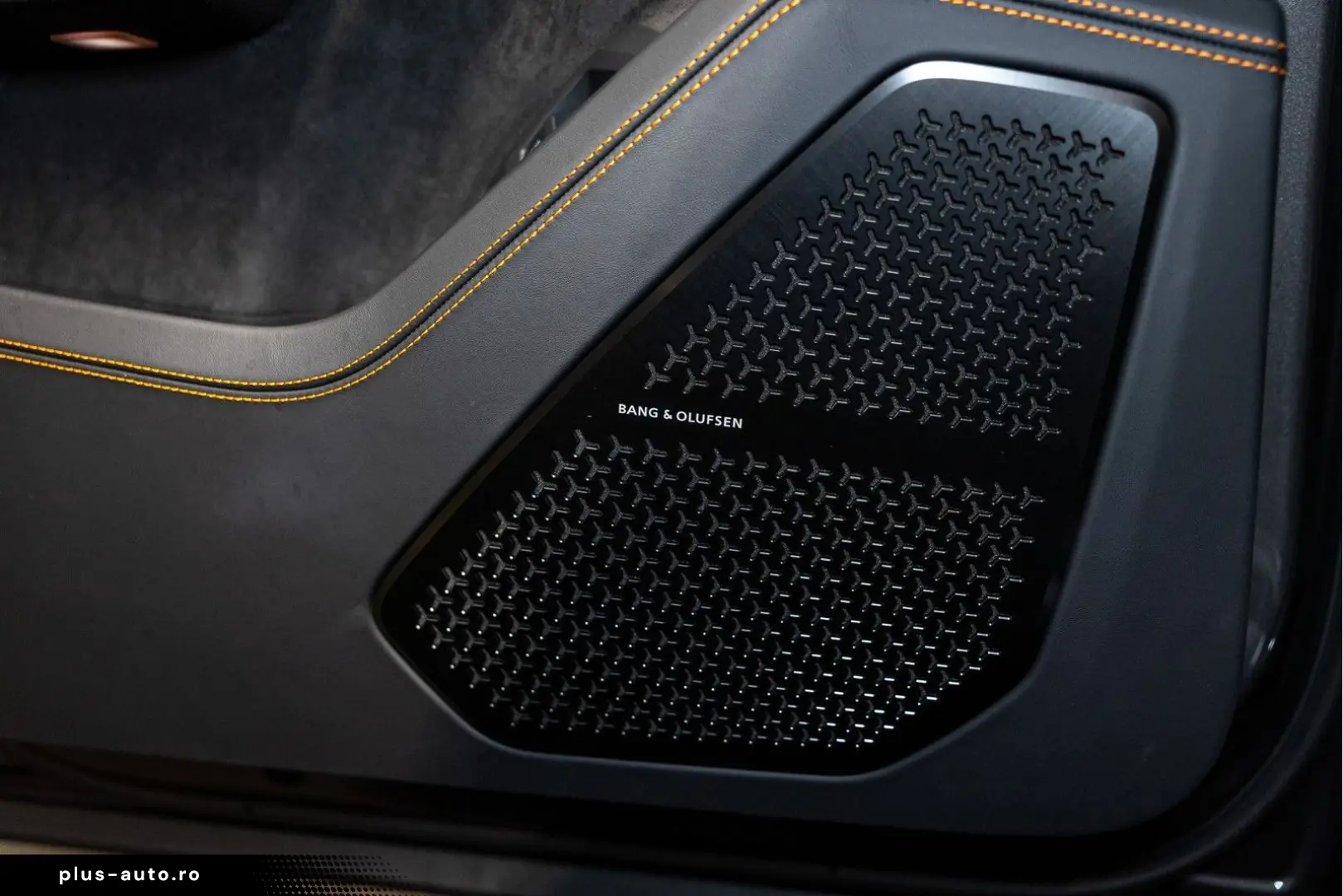 LAMBORGHINI Urus SE MY2025