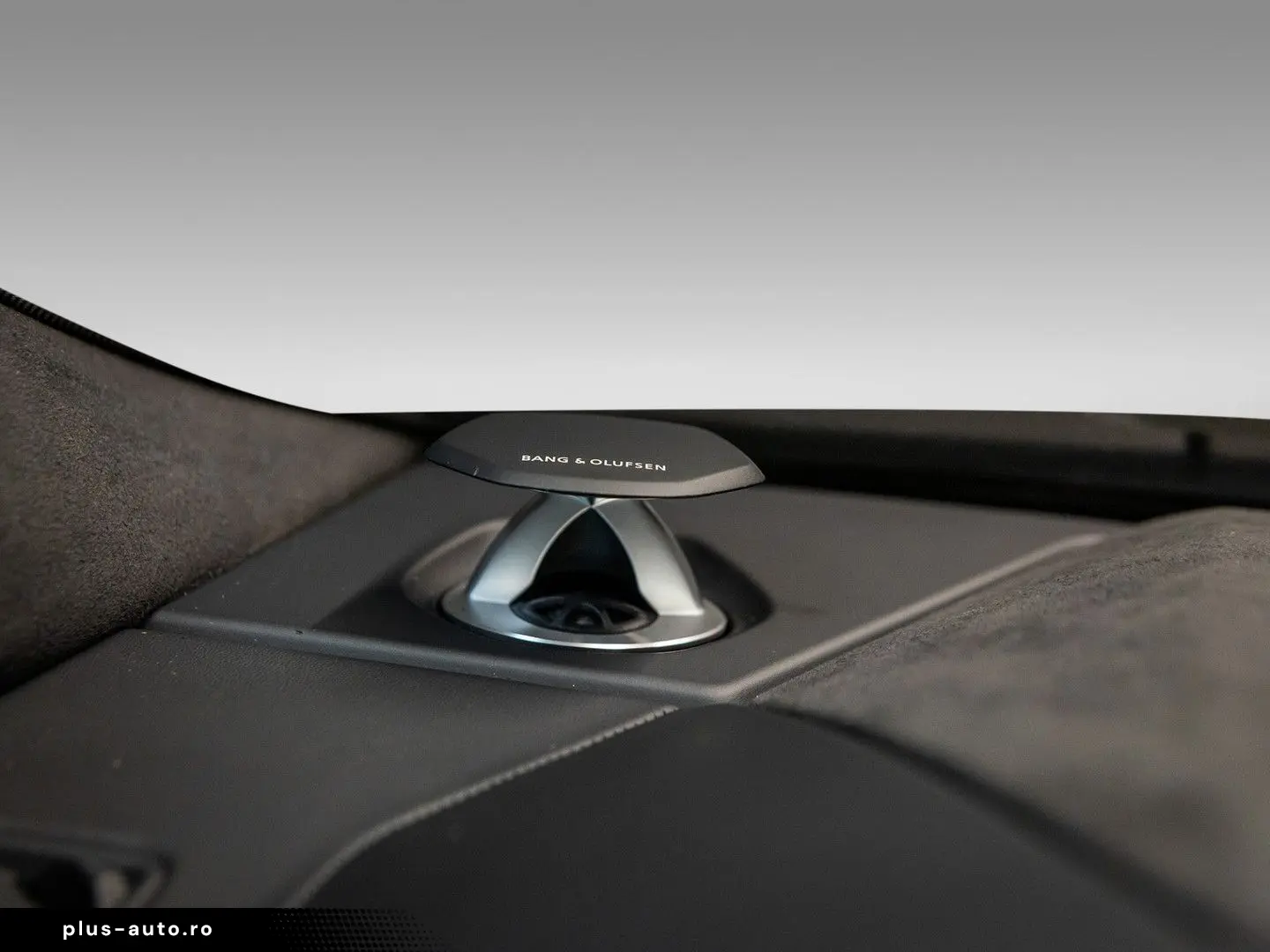 LAMBORGHINI Urus SE MY2025