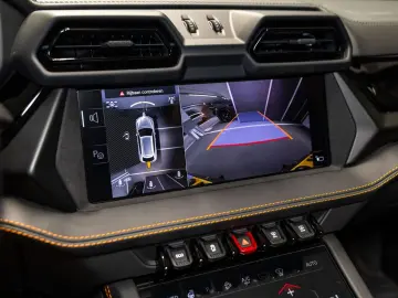 LAMBORGHINI Urus SE MY2025