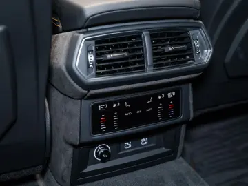 LAMBORGHINI Urus SE MY2025