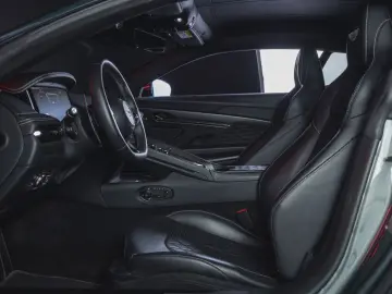 ASTON MARTIN DB12 NEW SERVICE STOCK CAR