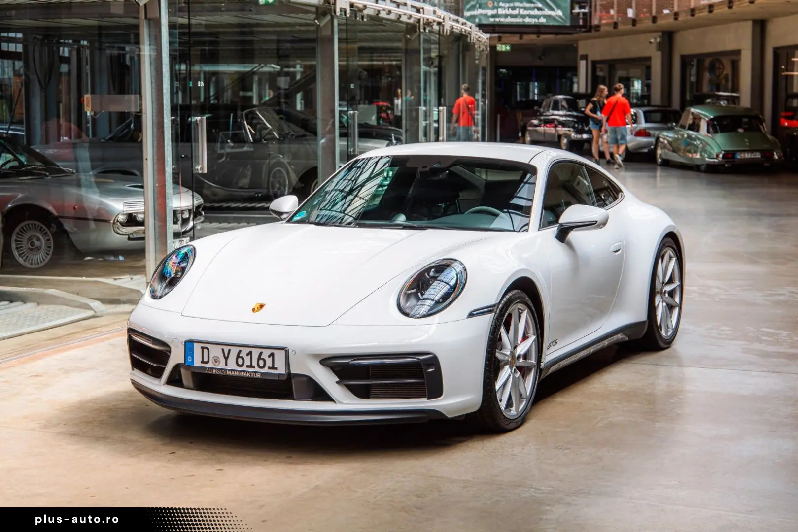 PORSCHE 911Carrera4 GTS LIFT Approved RACINGSITZE CARBON