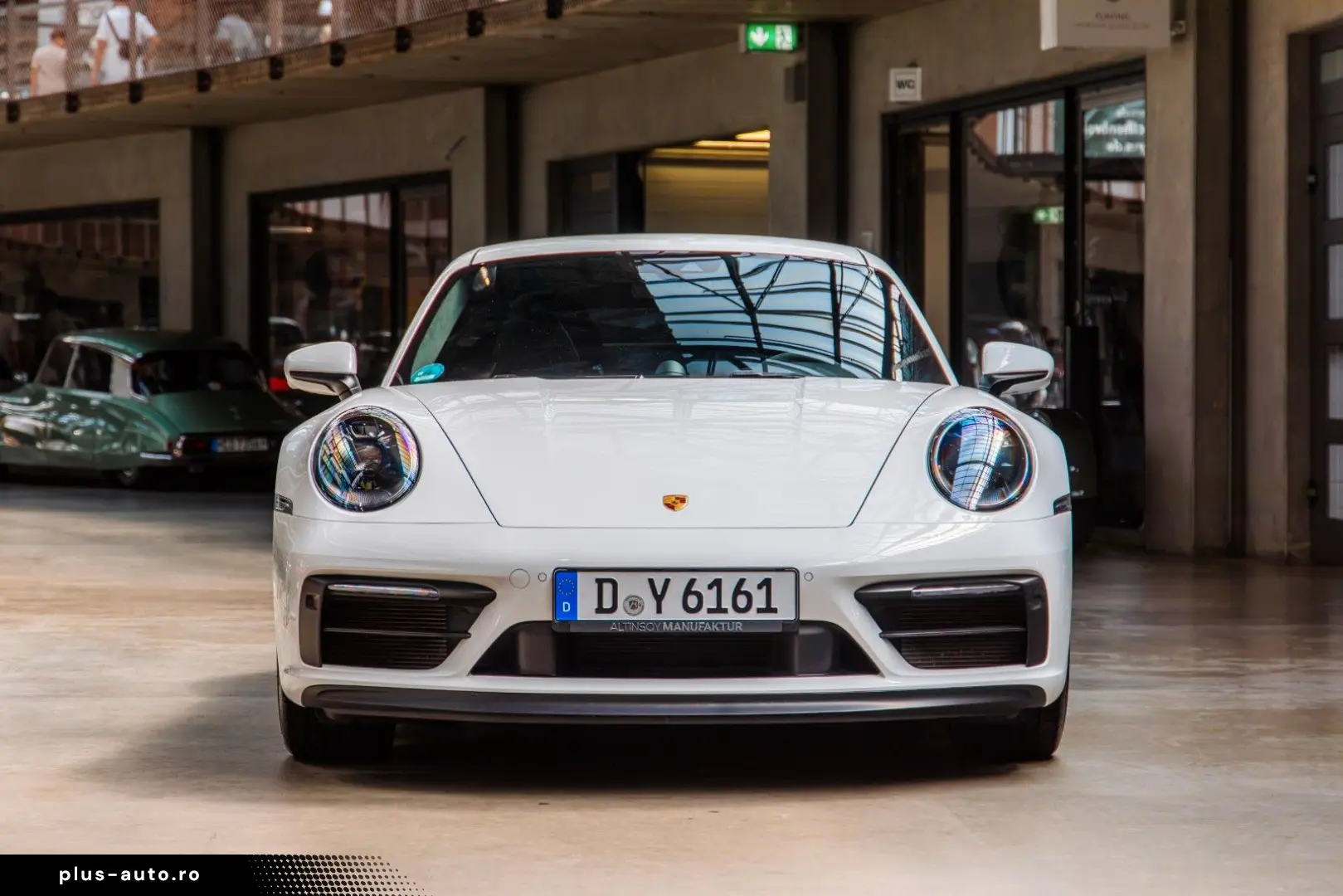 PORSCHE 911Carrera4 GTS LIFT Approved RACINGSITZE CARBON