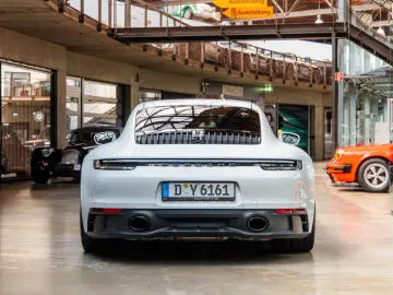 PORSCHE 911Carrera4 GTS LIFT Approved RACINGSITZE CARBON