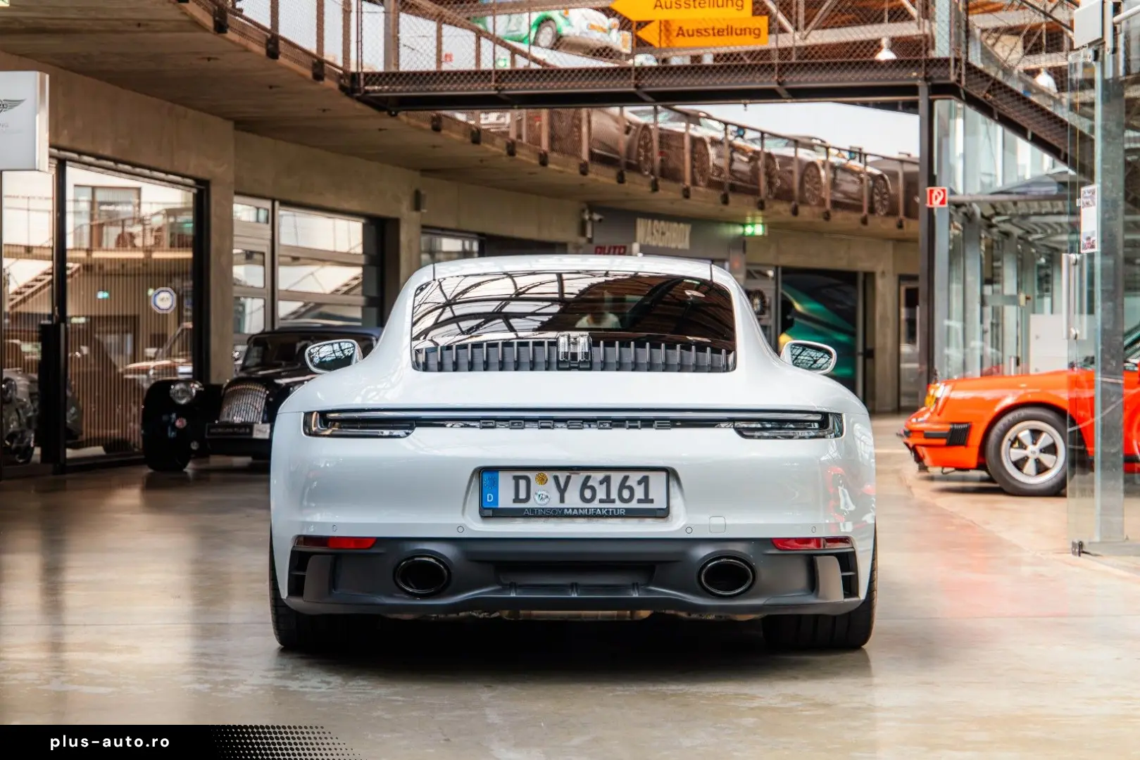 PORSCHE 911Carrera4 GTS LIFT Approved RACINGSITZE CARBON