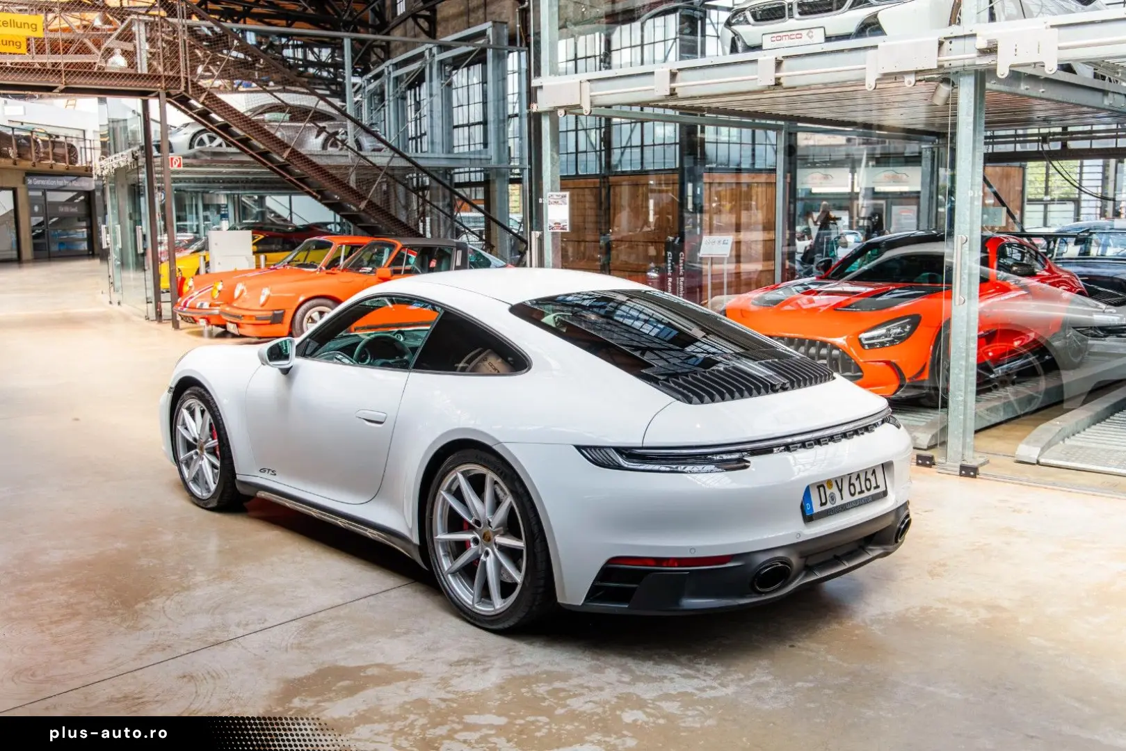 PORSCHE 911Carrera4 GTS LIFT Approved RACINGSITZE CARBON