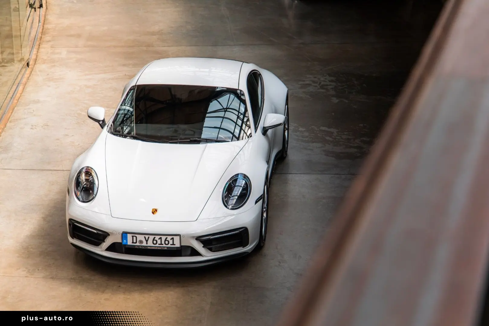 PORSCHE 911Carrera4 GTS LIFT Approved RACINGSITZE CARBON
