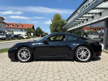 PORSCHE 992 911 CARRERA LEDERPAKET KAMERA BOSE SPORTSITZ