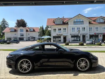 PORSCHE 992 911 CARRERA LEDERPAKET KAMERA BOSE SPORTSITZ