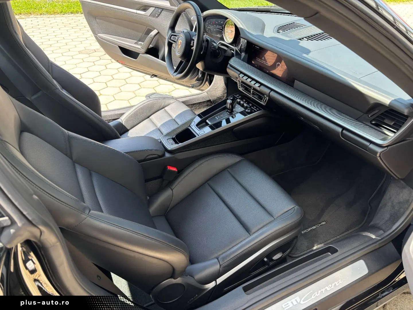 PORSCHE 992 911 CARRERA LEDERPAKET KAMERA BOSE SPORTSITZ