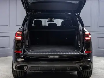 --BMW X5 xDrive40d M Sport--