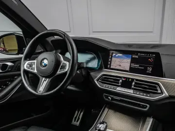 --BMW X5 xDrive40d M Sport--