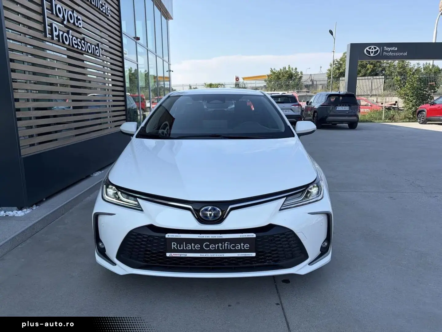 Toyota Corolla Sedan 1.8 Hybrid Business Hsd E-CVT