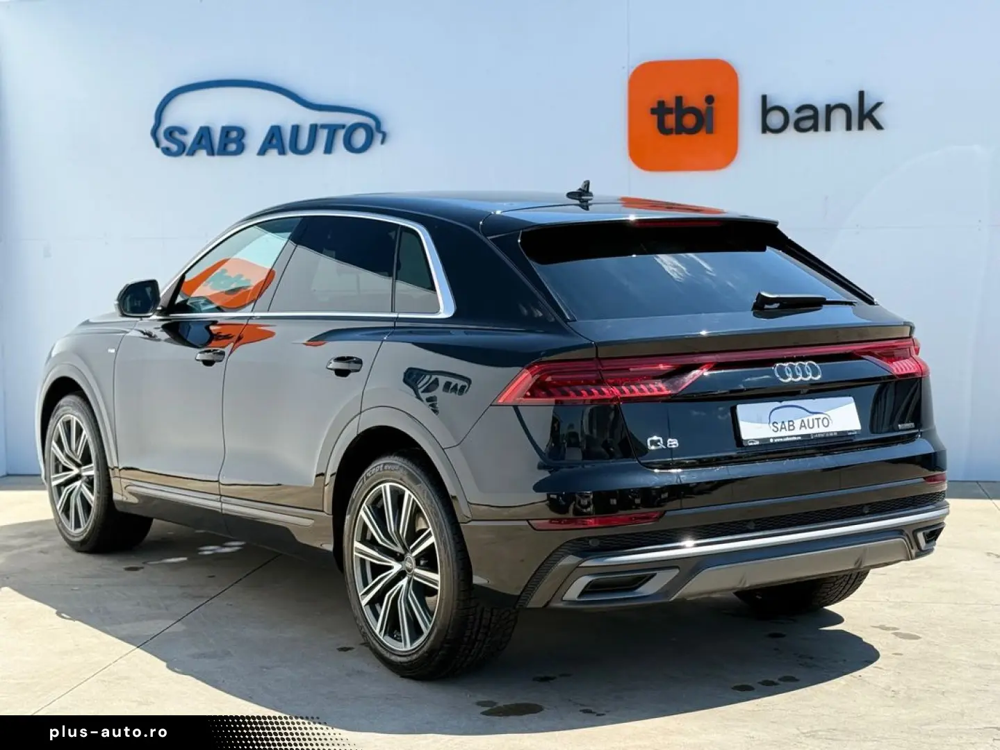 Audi Q8