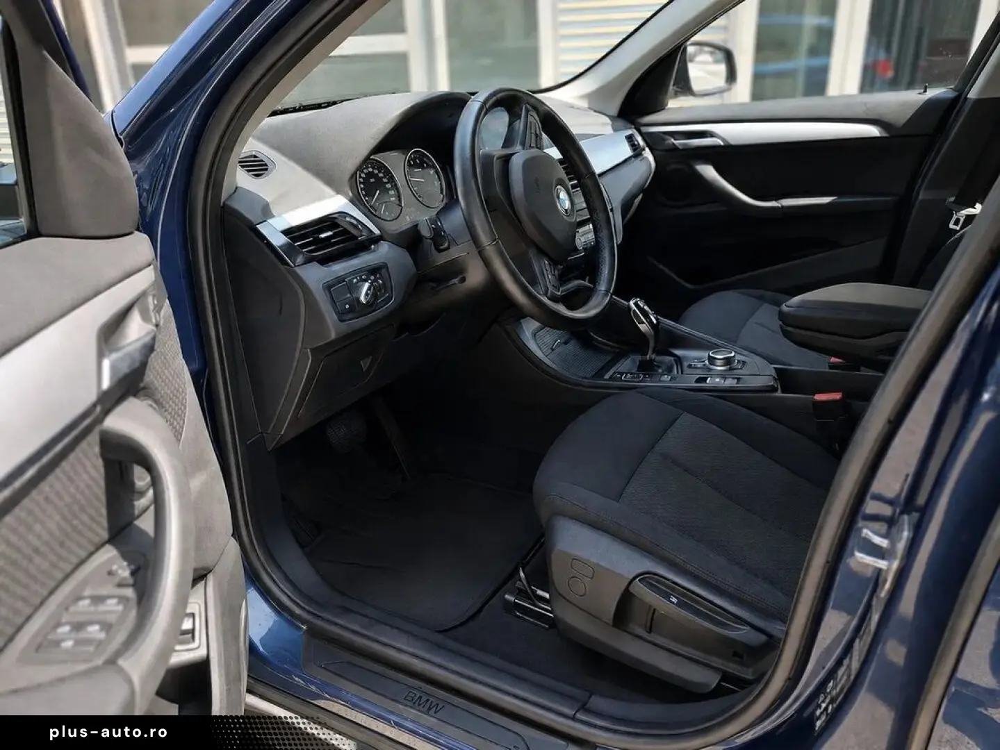 BMW X1 xDrive20i Advantage Automată 178CP 2022