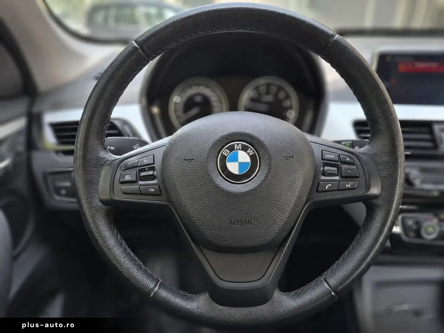 BMW X1 xDrive20i Advantage Automată 178CP 2022