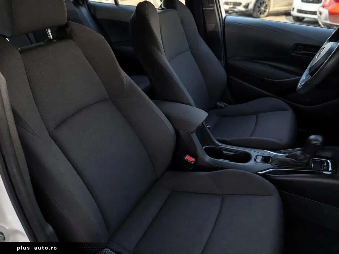 Toyota Corolla 1.8 Hybrid Dynamic