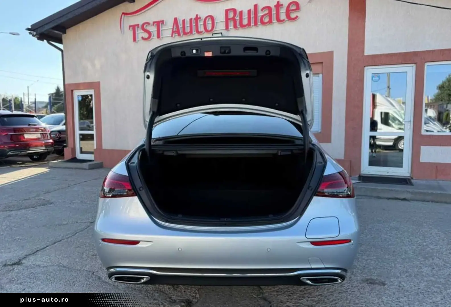 Mercedes-Benz E
