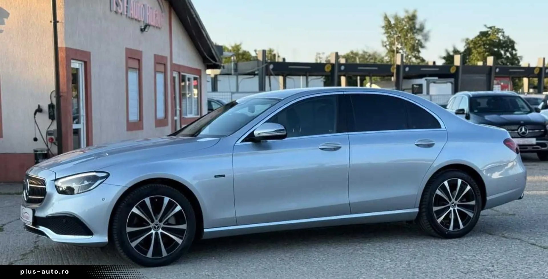 Mercedes-Benz E