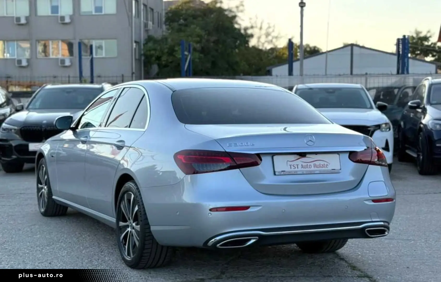 Mercedes-Benz E
