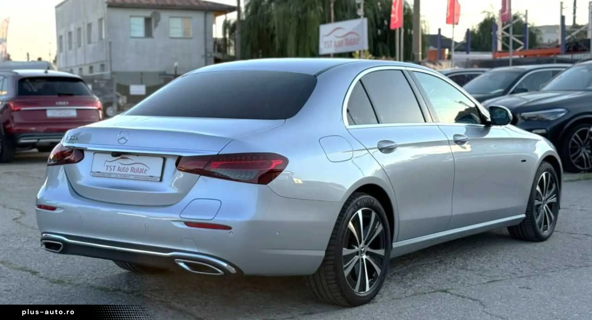 Mercedes-Benz E