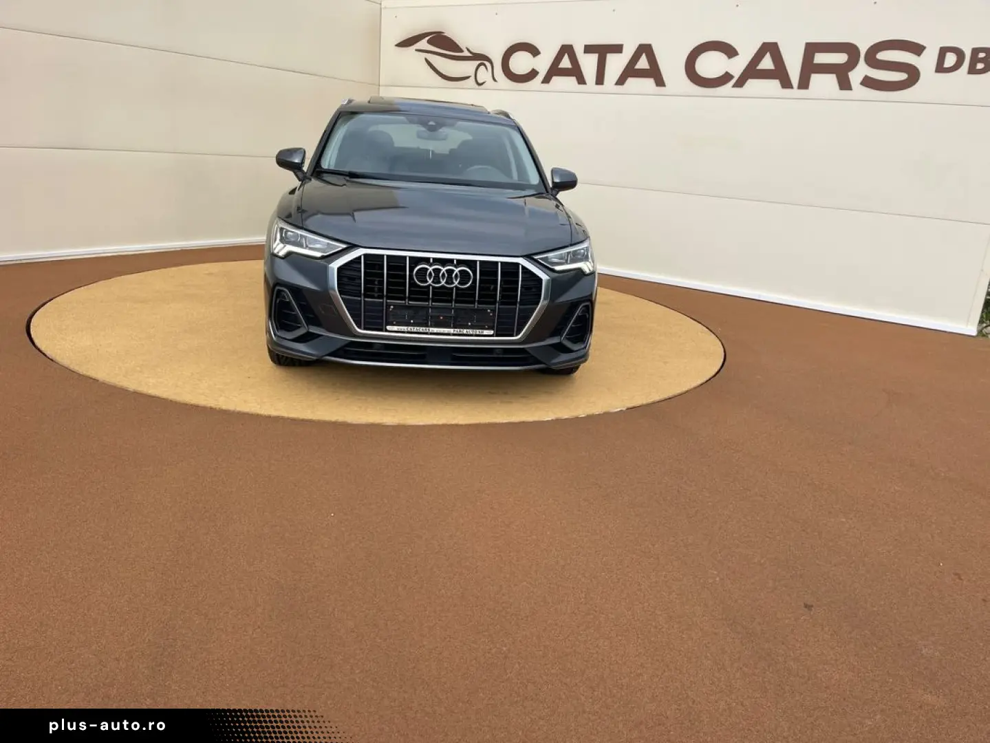 Audi Q3 35TFSI  150CP  LED  Cockpit  Panoramic  Keyless  Cam