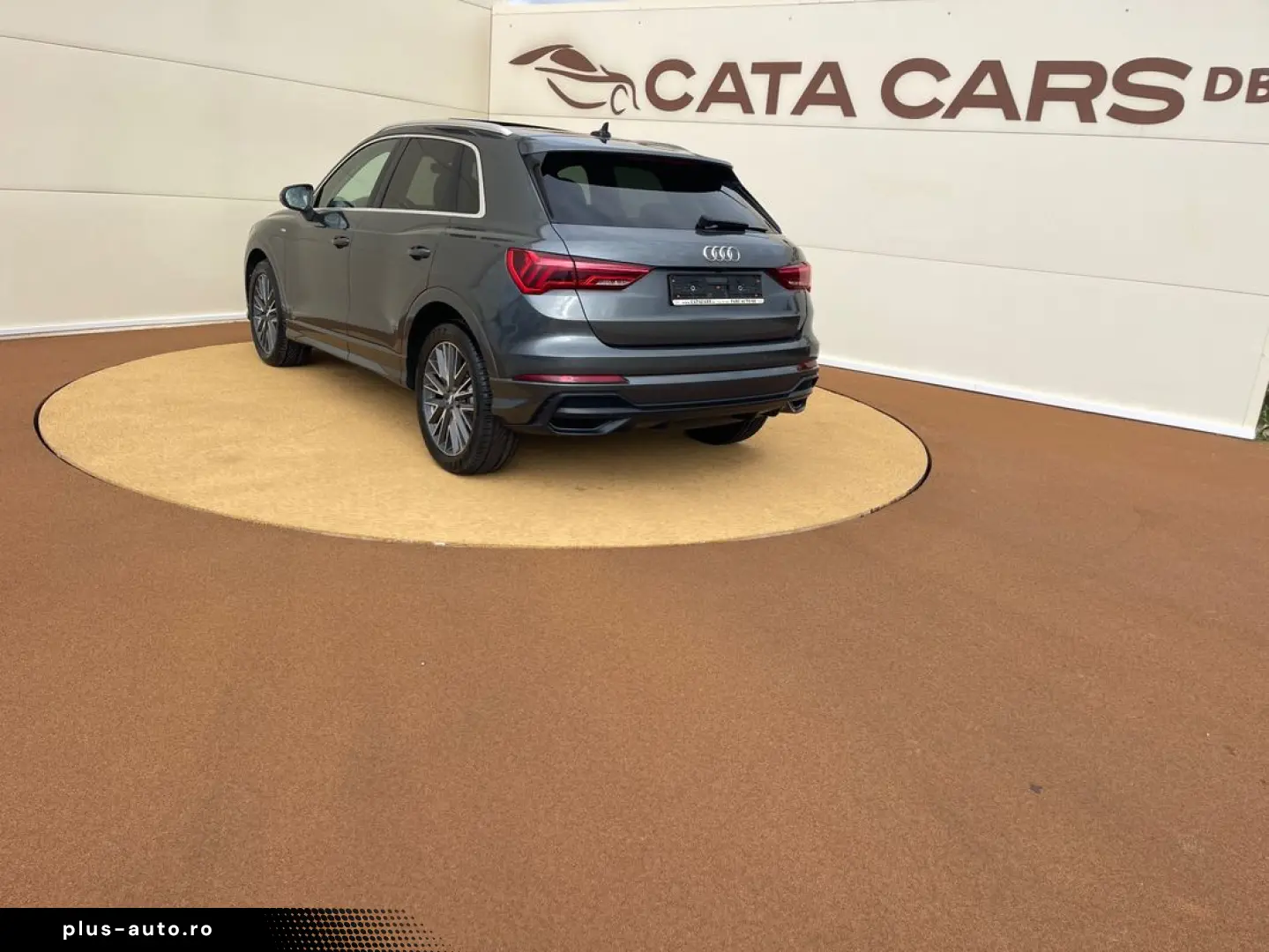 Audi Q3 35TFSI  150CP  LED  Cockpit  Panoramic  Keyless  Cam