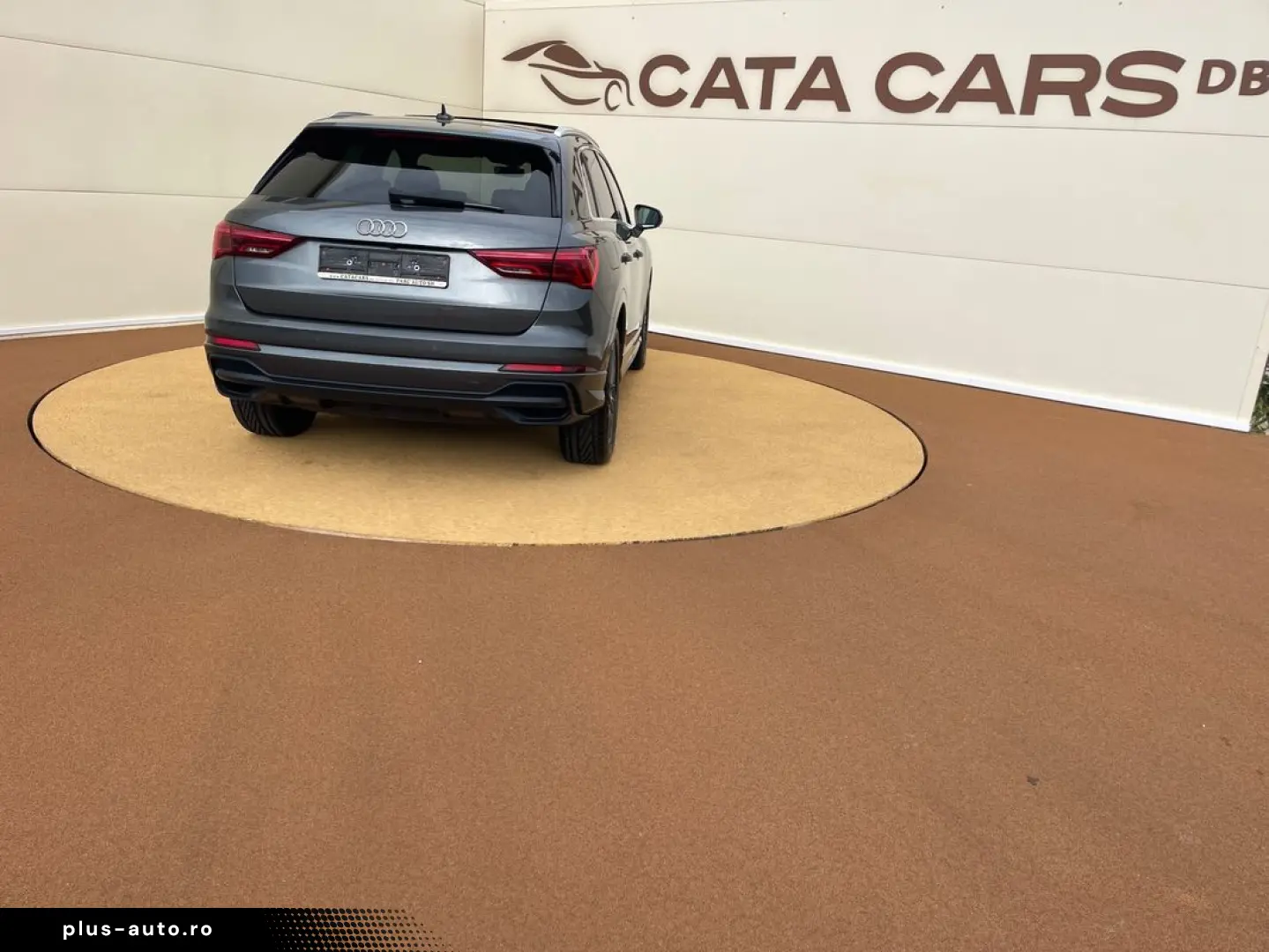 Audi Q3 35TFSI  150CP  LED  Cockpit  Panoramic  Keyless  Cam
