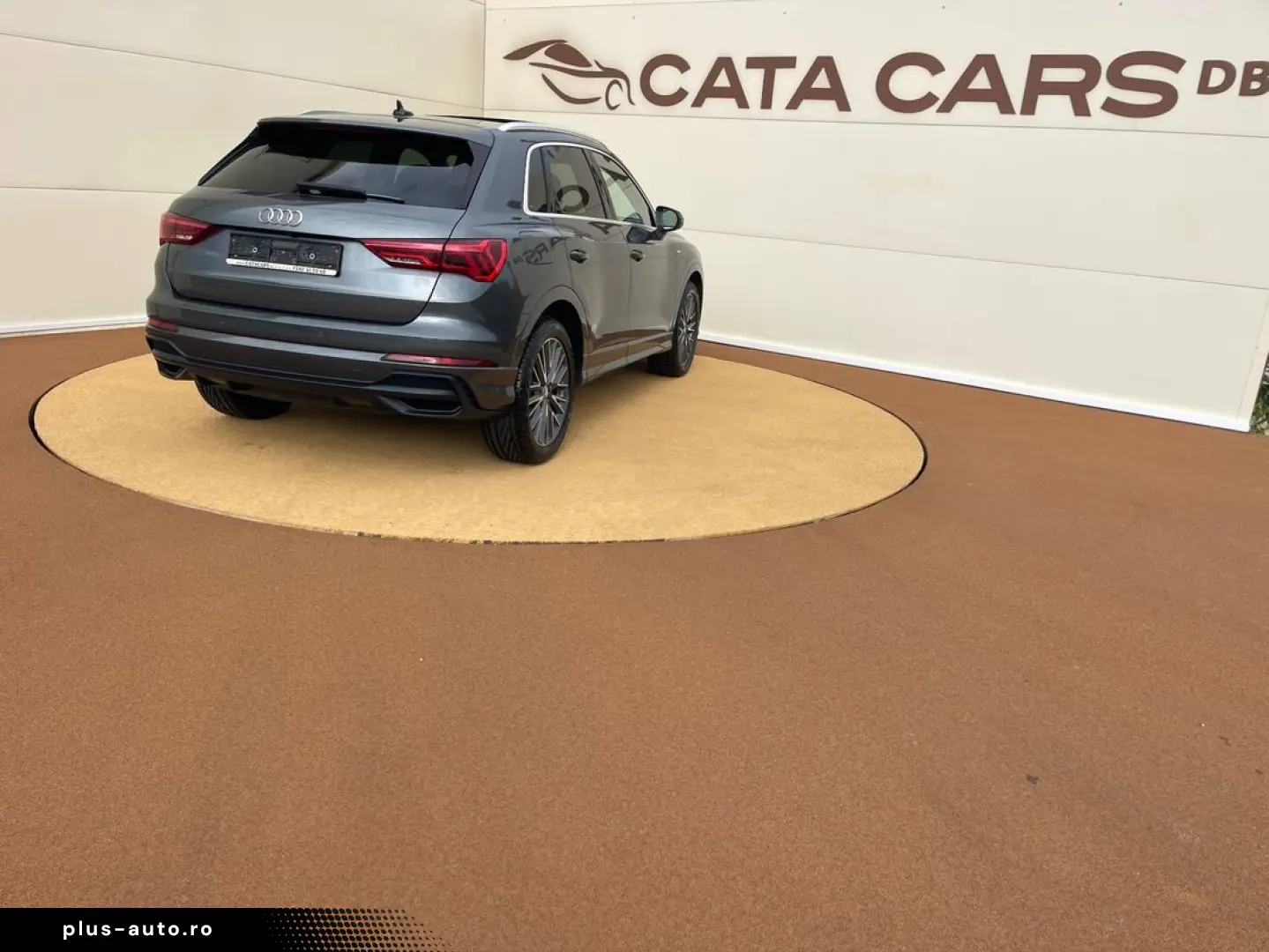 Audi Q3 35TFSI  150CP  LED  Cockpit  Panoramic  Keyless  Cam