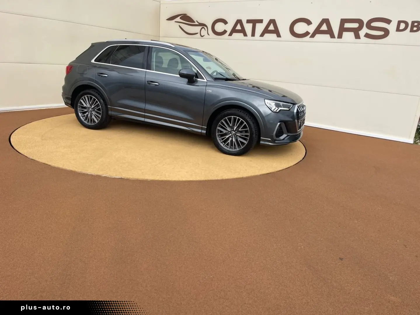 Audi Q3 35TFSI  150CP  LED  Cockpit  Panoramic  Keyless  Cam
