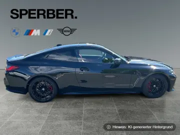 BMW M4 Competition Glasdach Sitzbelüftung Driving A