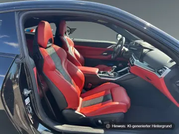 BMW M4 Competition Glasdach Sitzbelüftung Driving A