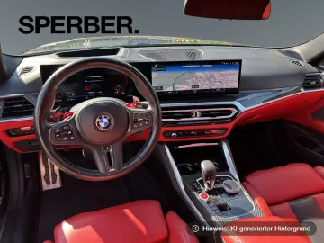 BMW M4 Competition Glasdach Sitzbelüftung Driving A