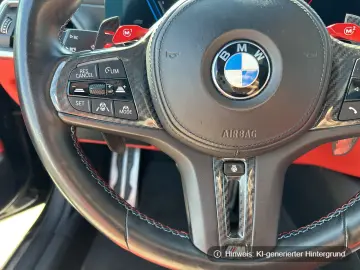 BMW M4 Competition Glasdach Sitzbelüftung Driving A