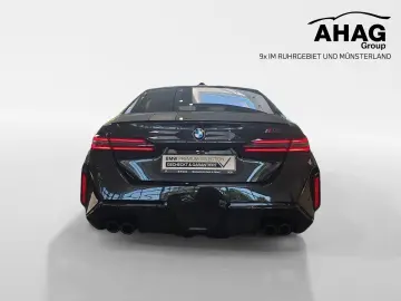 BMW M5 Limousine