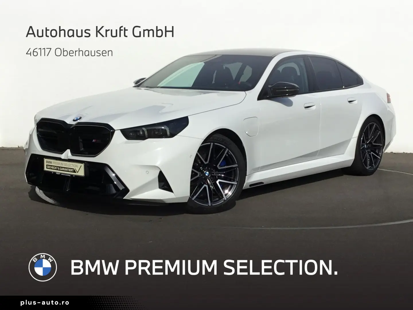 BMW M5 Limousine ICONIC GLOW PANO B&W SOUND