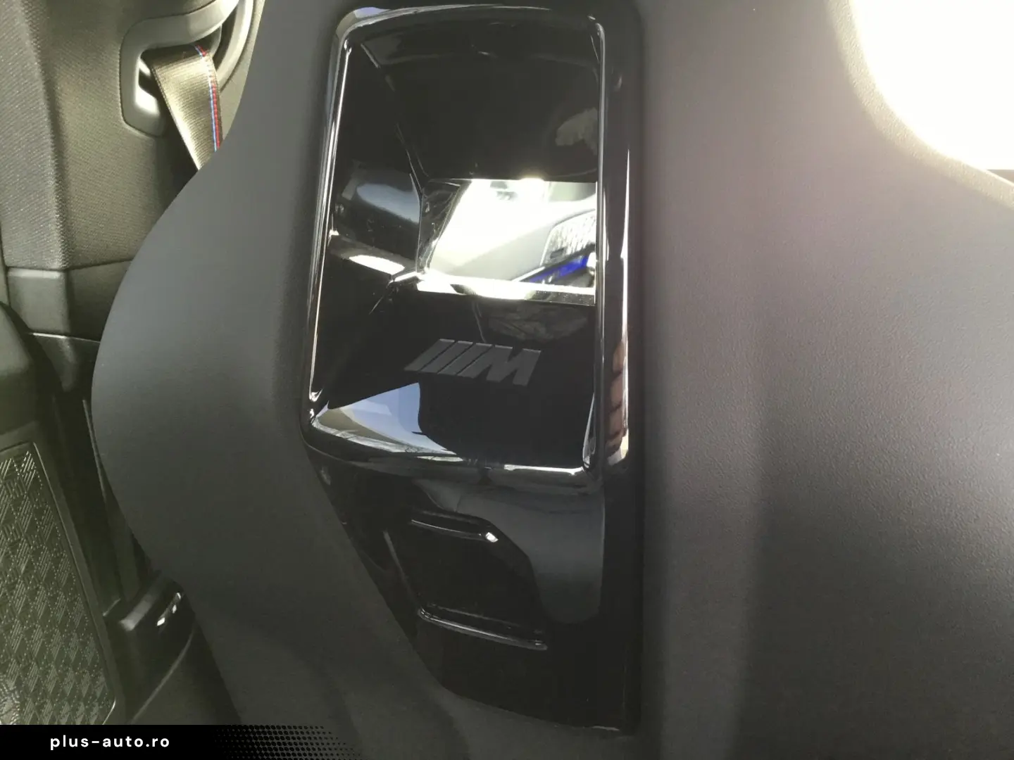 BMW M5 Limousine ICONIC GLOW PANO B&W SOUND