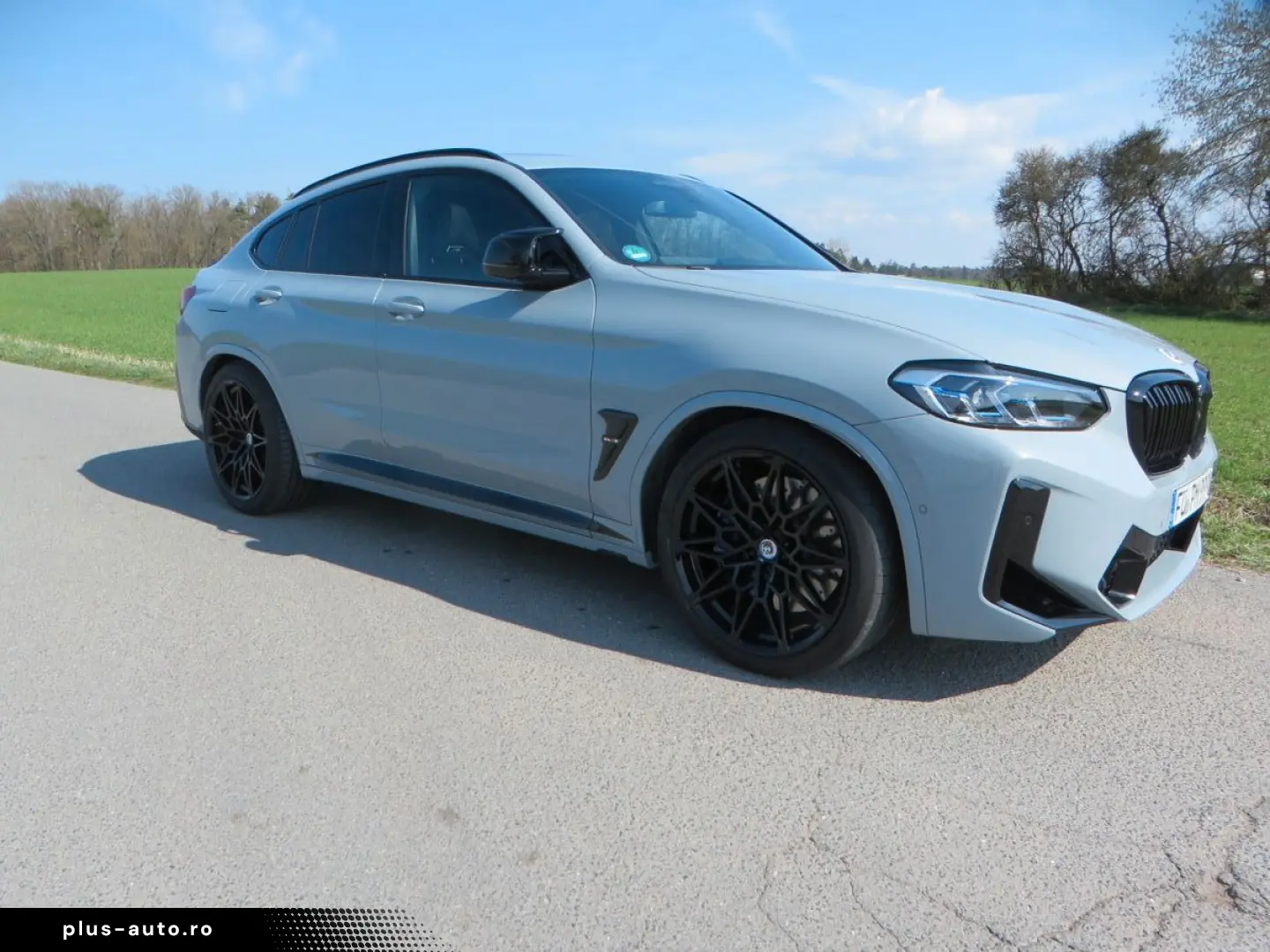 BMW Competition Vollaust. Akrapovic Tiefer  Distanz