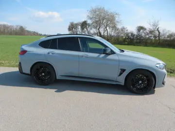 BMW Competition Vollaust. Akrapovic Tiefer  Distanz