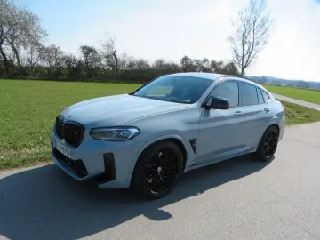 BMW Competition Vollaust. Akrapovic Tiefer  Distanz